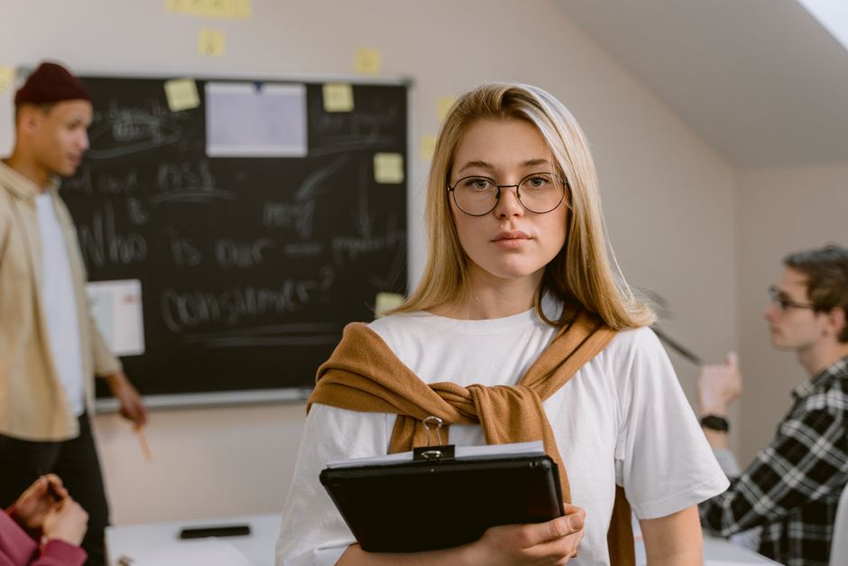 Englisch Sprachkurs: Unterricht mit Aufgaben und Feedback